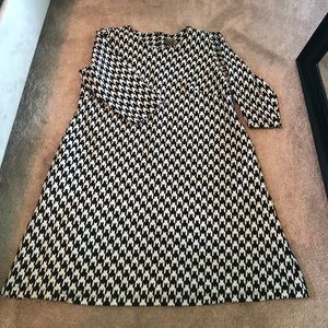Cute swing dress with pockets!